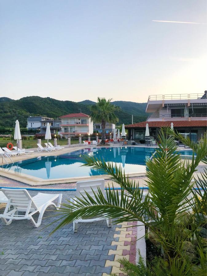Hotel Palmera Сарті Екстер'єр фото